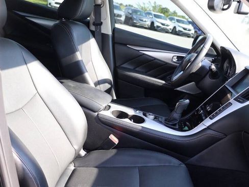 Used 2023 INFINITI Q50 Luxe AWD/4WD image 15