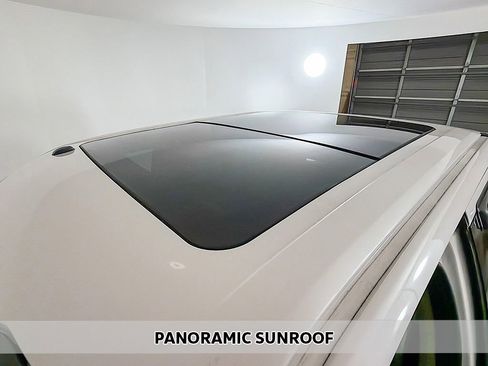 Used 2015 Ford F150 Lariat image 4