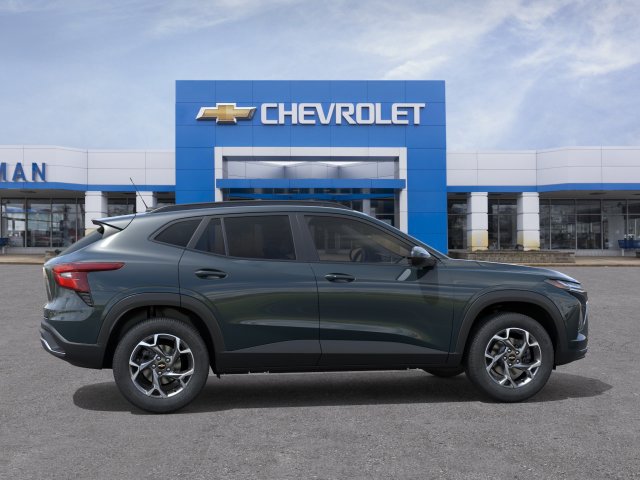 New 2026 Chevrolet Trax LT w/ Driver Confidence Package FWD image 5