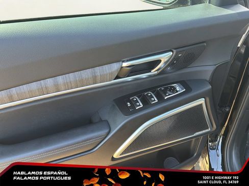 Used 2024 Kia Telluride SX FWD image 11