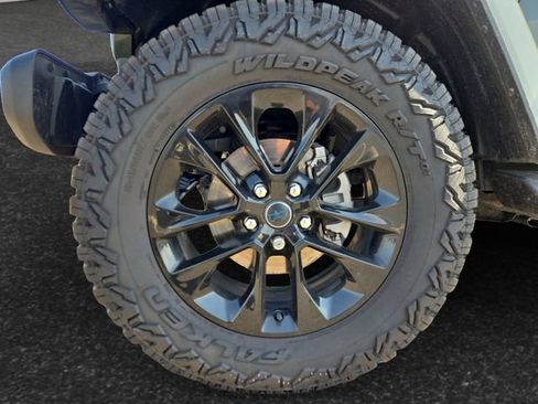 Used 2024 Jeep Wrangler Unlimited Sahara image 4