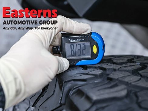 Used 2023 Jeep Wrangler Unlimited Rubicon 4xe w/ Steel Bumper Group image 33