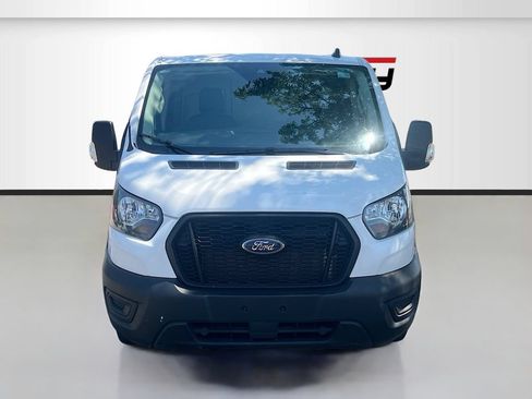 Used 2024 Ford Transit 250 Low Roof AWD image 2