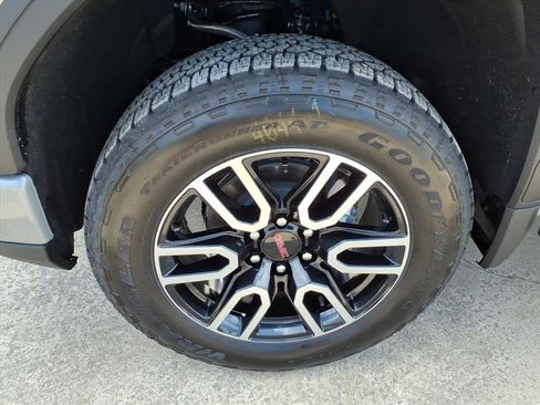 Used 2026 GMC Sierra 1500 AT4 w/ AT4 Premium Package image 10