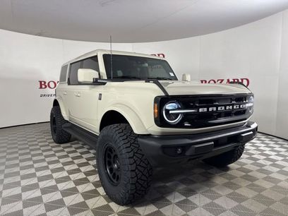 New 2025 Ford Bronco Outer Banks