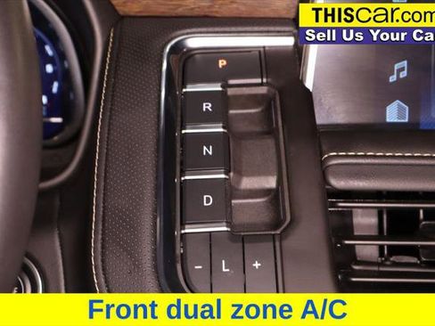 Used 2023 Chevrolet Tahoe Premier AWD/4WD image 20