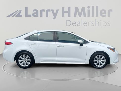 Used 2024 Toyota Corolla LE FWD image 6