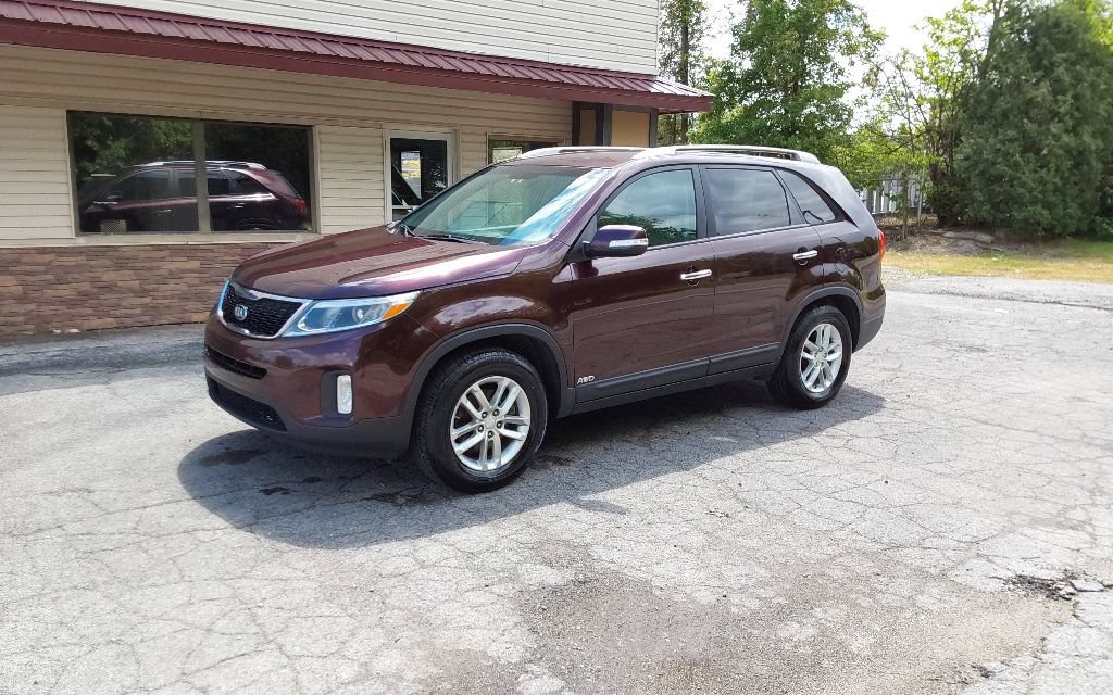 Used 2015 Kia Sorento LX AWD/4WD image 2