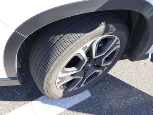 Used 2024 Subaru Ascent Limited w/ Technology Package image 44