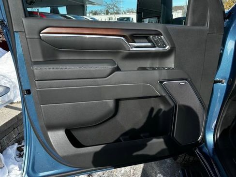 New 2026 GMC Sierra 2500 Denali w/ Denali Reserve Package image 11