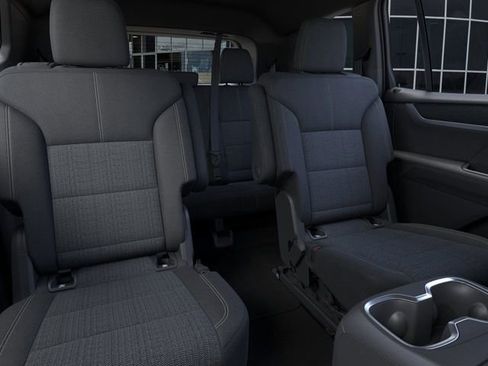 New 2025 GMC Acadia Elevation image 17