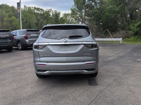 Used 2024 Buick Enclave Avenir w/ Avenir Technology Package AWD/4WD image 8