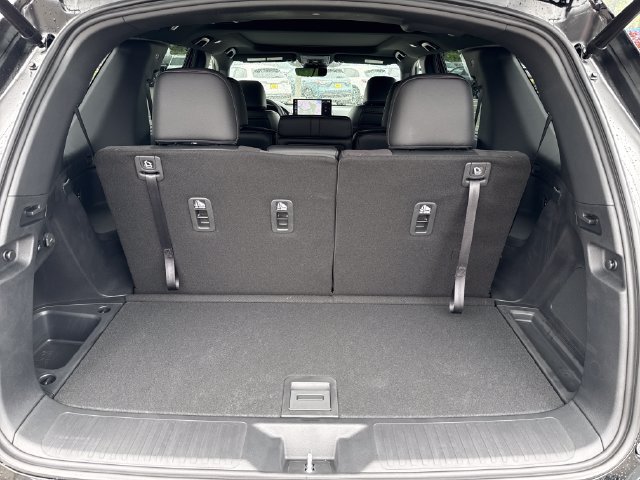 Used 2026 Honda Pilot Black Edition image 15