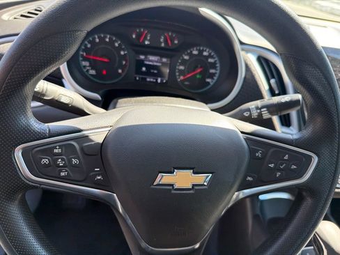 Used 2024 Chevrolet Malibu LT FWD image 13