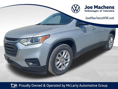 Used 2020 Chevrolet Traverse LS AWD/4WD image 1