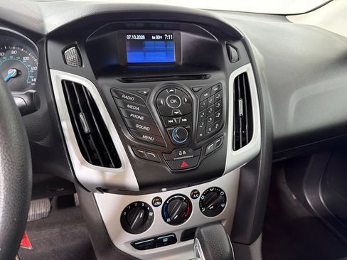 Used 2014 Ford Focus SE FWD image 14