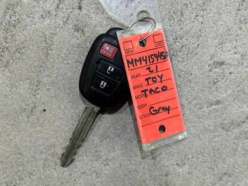 Certified 2021 Toyota Tacoma SR image 31