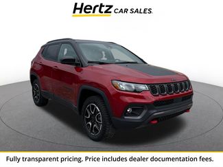 Used 2025 Jeep Compass Trailhawk AWD/4WD video 1