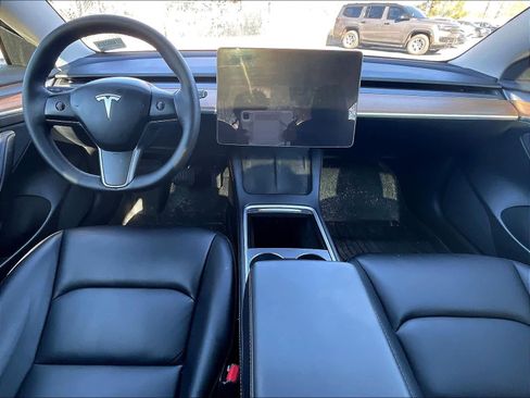Used 2023 Tesla Model 3 Standard Range image 21