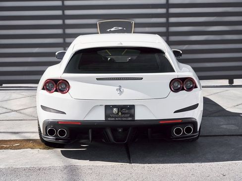 Used 2019 Ferrari GTC4Lusso image 21