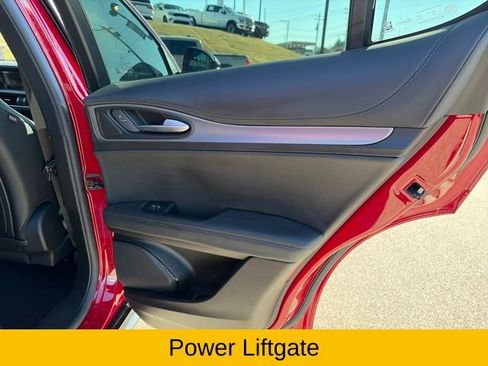 Used 2024 Alfa Romeo Stelvio Veloce image 28