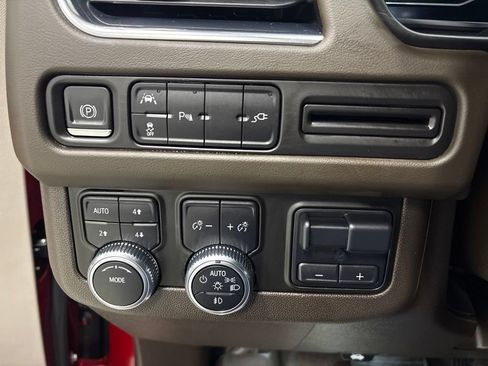 Used 2022 GMC Yukon SLE w/ Max Trailering Package AWD/4WD image 23