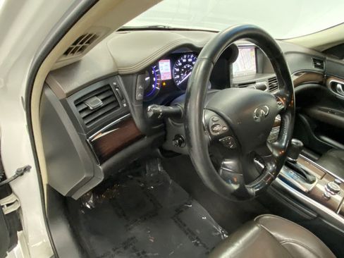 Used 2016 INFINITI Q70 L 3.7 w/ Deluxe Touring Package image 35