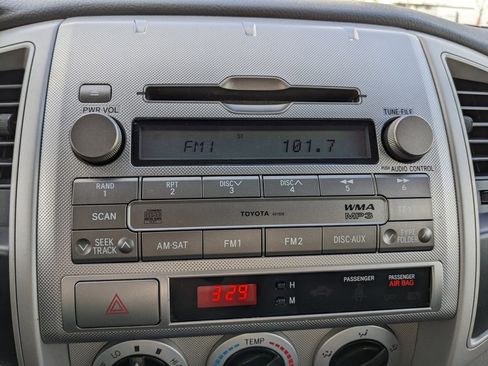 Used 2009 Toyota Tacoma PreRunner image 25