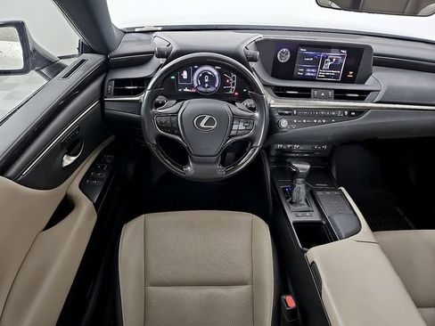 Used 2021 Lexus ES 300h w/ Premium Package image 12