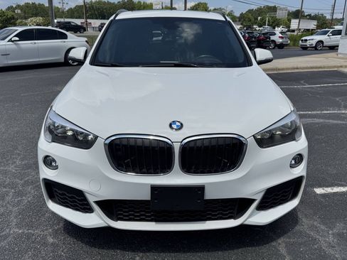 Used 2018 BMW X1 xDrive28i w/ M Sport Package AWD/4WD image 2