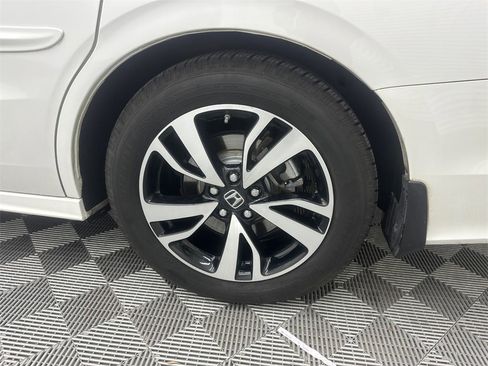 Used 2020 Honda Odyssey Elite image 21