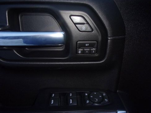 Used 2020 Chevrolet Silverado 1500 LTZ w/ LTZ Premium Package image 11