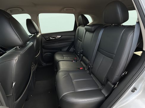 Used 2020 Nissan Rogue SL AWD/4WD image 25