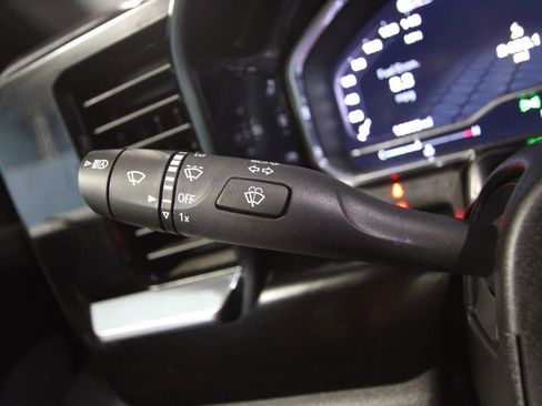 Used 2024 GMC Sierra 1500 Elevation image 12