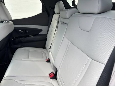Certified 2025 Hyundai Santa Cruz Limited AWD/4WD image 15