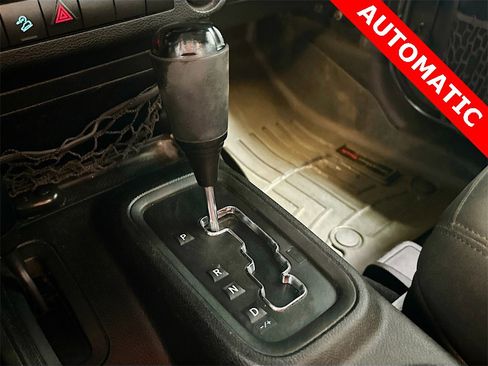 Used 2017 Jeep Wrangler Sport image 15