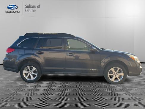 Used 2013 Subaru Outback 2.5i Premium w/ All-Weather Pkg image 11