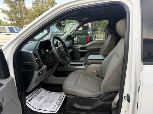 Used 2019 Ford F150 XLT w/ Trailer Tow Package RWD image 7