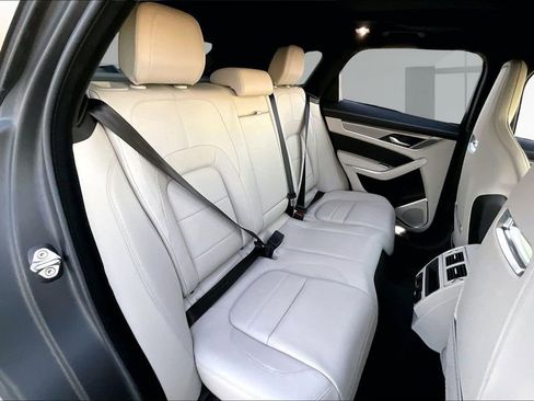 New 2026 Jaguar F-PACE R-Dynamic S image 10