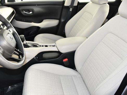Certified 2023 Honda HR-V LX image 36