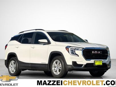 Used 2023 GMC Terrain SLE w/ Driver Convenience Package