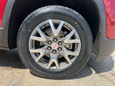 Used 2020 GMC Acadia SLT image 30