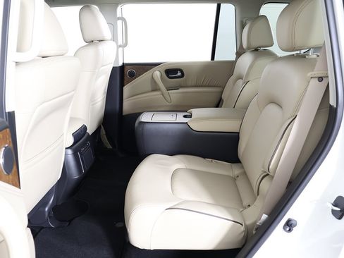 Used 2024 Nissan Armada SL w/ Captain's Chairs Package image 36