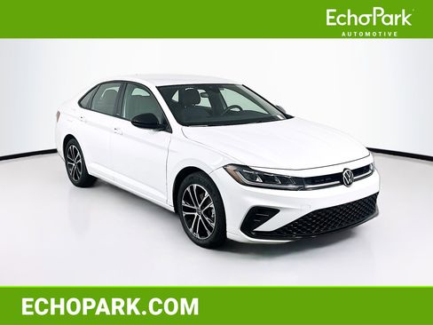 Used 2025 Volkswagen Jetta Sport image 1