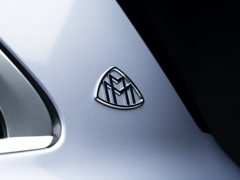 Used 2025 Mercedes-Benz Maybach GLS 600 4MATIC image 23