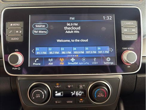 Used 2025 Nissan Leaf S FWD image 20