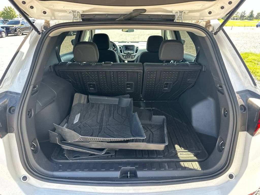 Used 2024 Chevrolet Equinox LS w/ LS Convenience Package AWD/4WD image 9