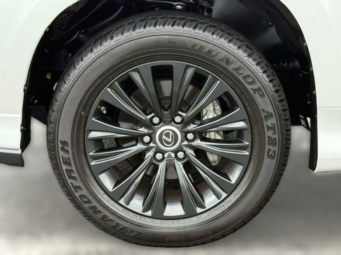 Used 2023 Lexus GX 460 Luxury image 11