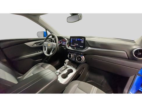 Used 2024 Chevrolet Blazer LT w/ Convenience Package FWD image 18