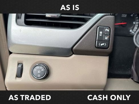 Used 2015 Chevrolet Suburban LTZ image 24